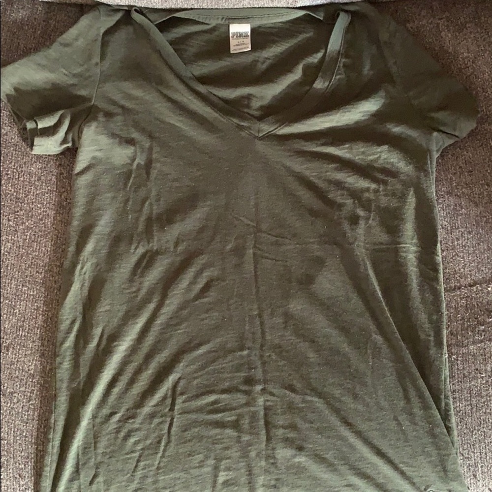 PINK v-neck T-shirt